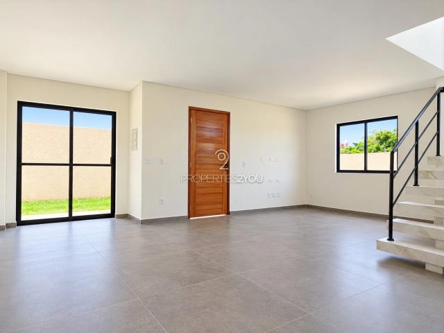 Casa / Sobrado em Condomínio para Venda em Curitiba/PR Portão 3 Quartos
