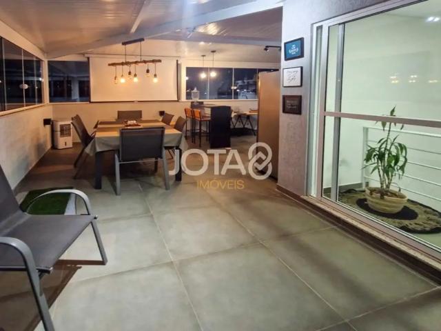 Casa / Sobrado em Condomínio para Venda em Curitiba/PR Portão 3 Quartos
