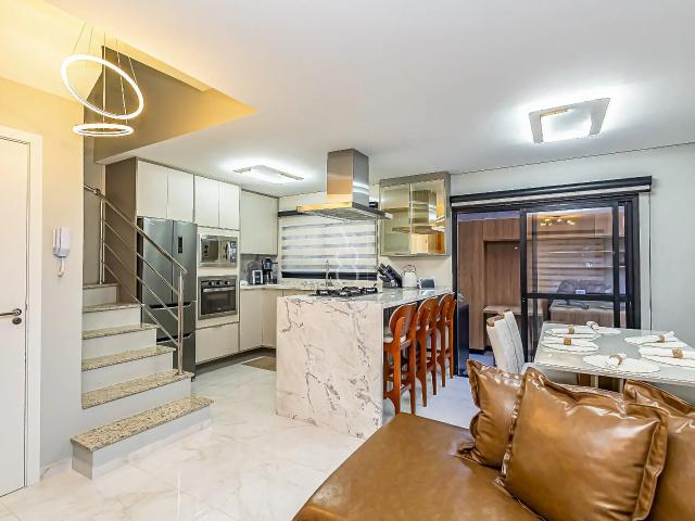 Casa / Sobrado em Condomínio para Venda em Curitiba/PR Portão 3 Quartos