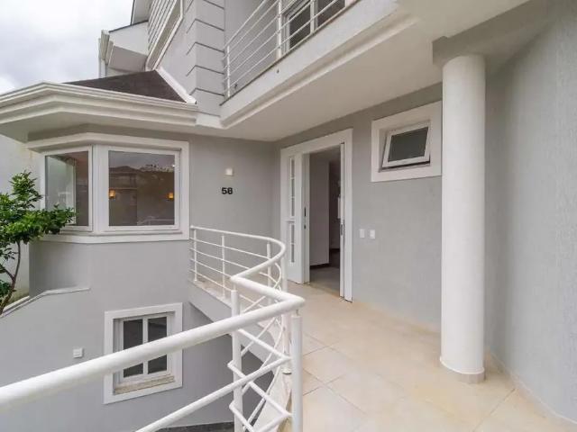 Casa / Sobrado em Condomínio para Venda em Curitiba/PR Portão 4 Quartos