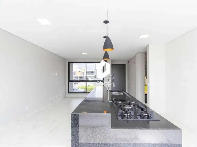Casa / Sobrado em Condomínio para Venda em Curitiba/PR Pinheirinho 3 Quartos