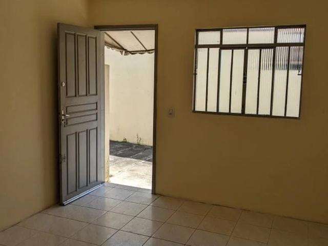 Casa / Sobrado em Condomínio para Venda em Curitiba/PR Pinheirinho 2 Quartos