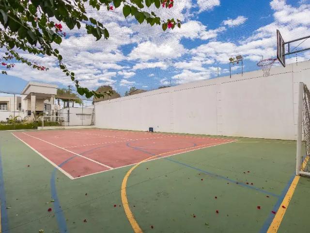 Casa / Sobrado em Condomínio para Venda em Curitiba/PR Uberaba 5 Quartos