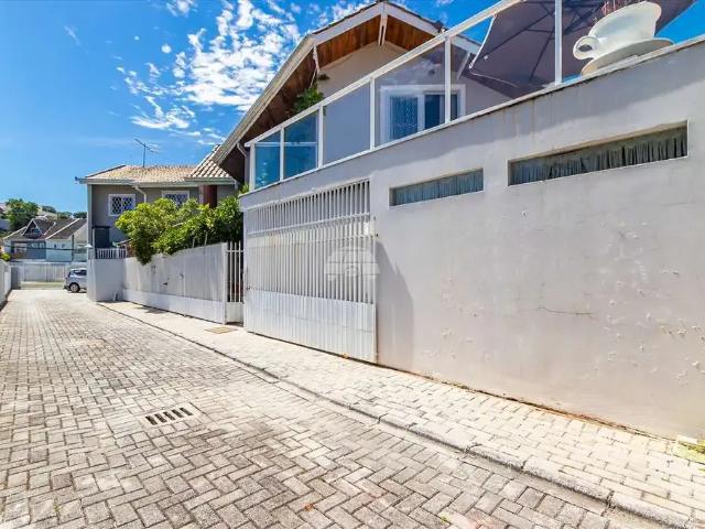Casa / Sobrado em Condomínio para Venda em Curitiba/PR Uberaba 2 Quartos