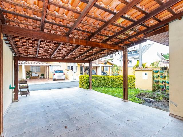 Casa / Sobrado em Condomínio para Venda em Curitiba/PR Uberaba 2 Quartos