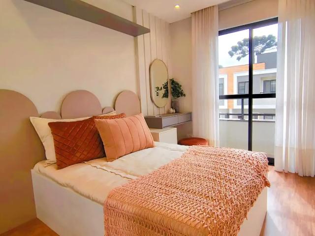 Casa / Sobrado em Condomínio para Venda em Curitiba/PR Uberaba 3 Quartos