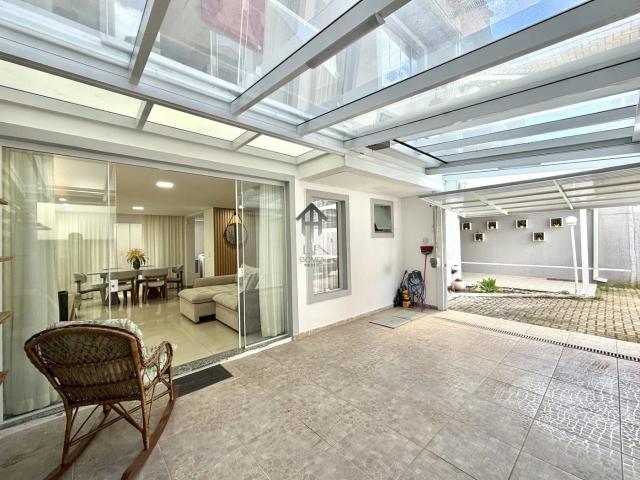Casa / Sobrado em Condomínio para Venda em Curitiba/PR Uberaba 3 Quartos
