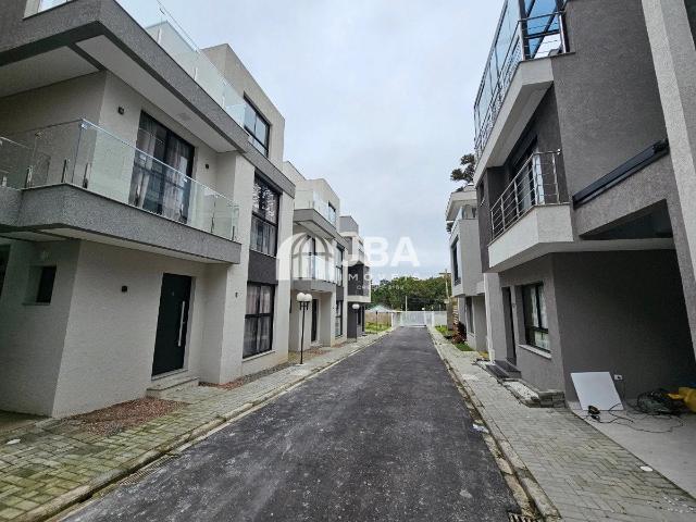Casa / Sobrado em Condomínio para Venda em Curitiba/PR Uberaba 3 Quartos