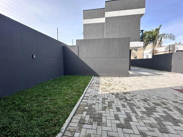 Casa / Sobrado em Condomínio para Venda em Curitiba/PR Uberaba 3 Quartos