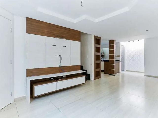 Casa / Sobrado em Condomínio para Venda em Curitiba/PR Xaxim 3 Quartos
