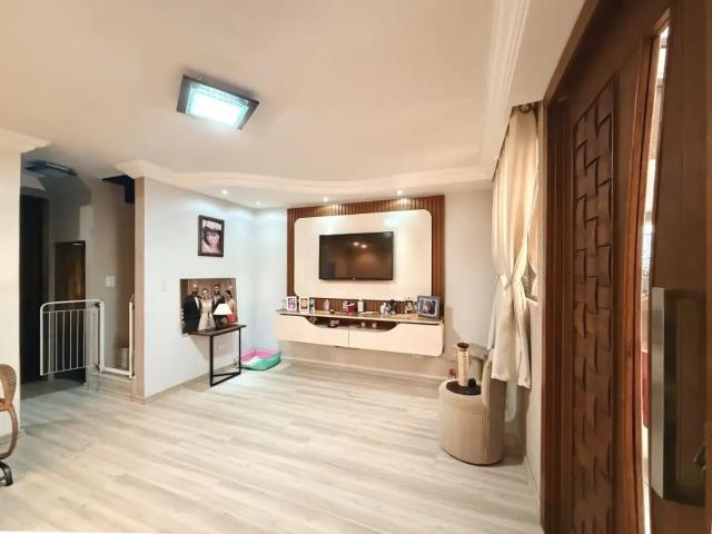 Casa / Sobrado em Condomínio para Venda em Curitiba/PR Xaxim 3 Quartos