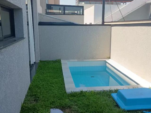 Casa / Sobrado em Condomínio para Venda em Curitiba/PR Xaxim 4 Quartos