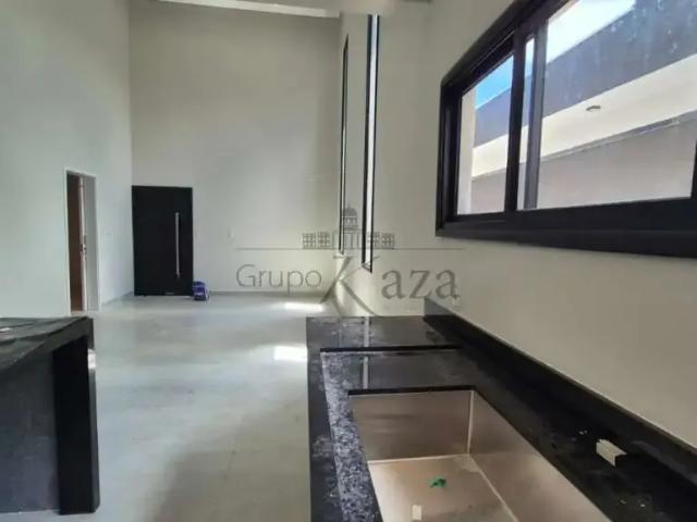 Casa / Sobrado em Condomínio para Venda em Caçapava/SP Caçapava Velha 3 Quartos