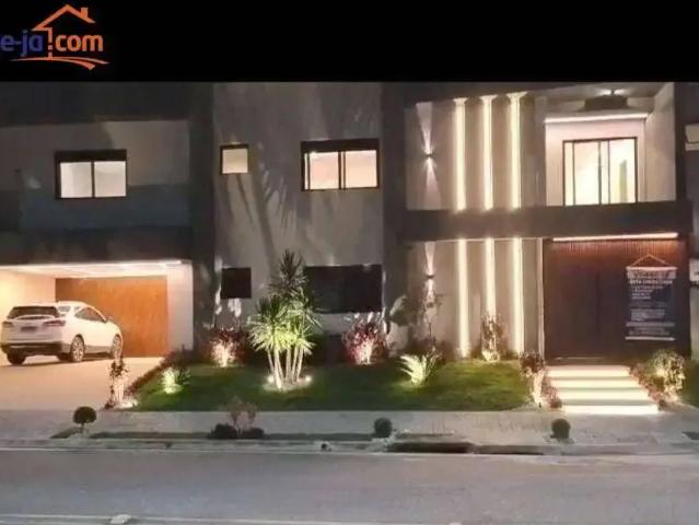 Casa / Sobrado em Condomínio para Venda em Caçapava/SP Residencial Colinas 3 Quartos