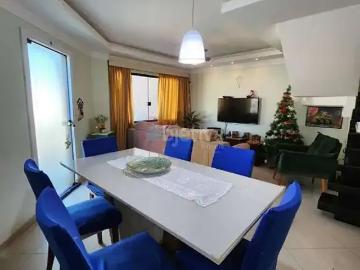 Casa / Sobrado em Condomínio para Venda em Cabo Frio/RJ Ogiva 4 Quartos