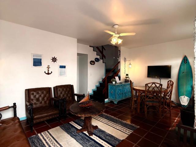 Casa / Sobrado em Condomínio para Venda em Cabo Frio/RJ Algodoal 3 Quartos