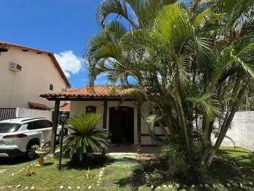 Casa / Sobrado em Condomínio para Venda em Cabo Frio/RJ Braga 3 Quartos
