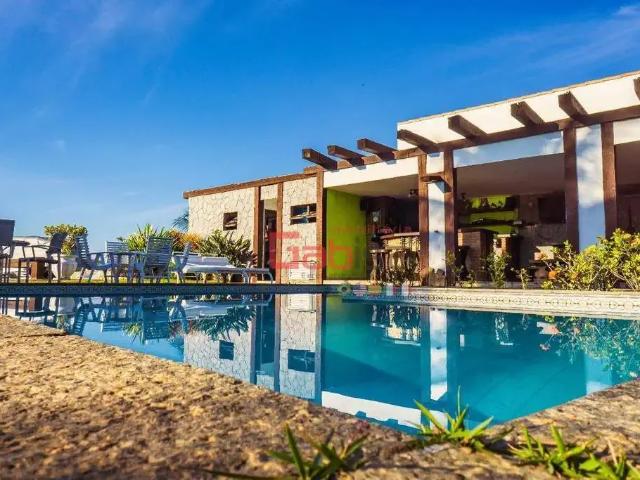 Casa / Sobrado em Condomínio para Venda em Cabo Frio/RJ Centro 9 Quartos