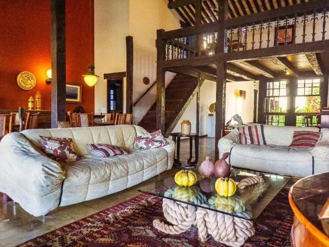 Casa / Sobrado em Condomínio para Venda em Cabo Frio/RJ Centro 9 Quartos