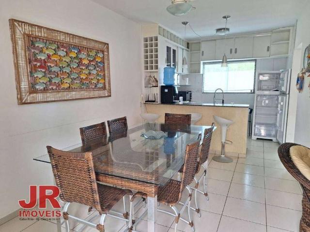 Casa / Sobrado em Condomínio para Venda em Cabo Frio/RJ Foguete 3 Quartos