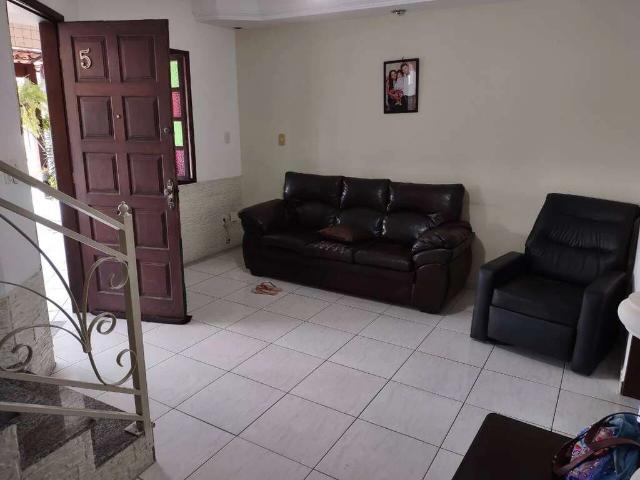 Casa / Sobrado em Condomínio para Venda em Cabo Frio/RJ Palmeiras 2 Quartos