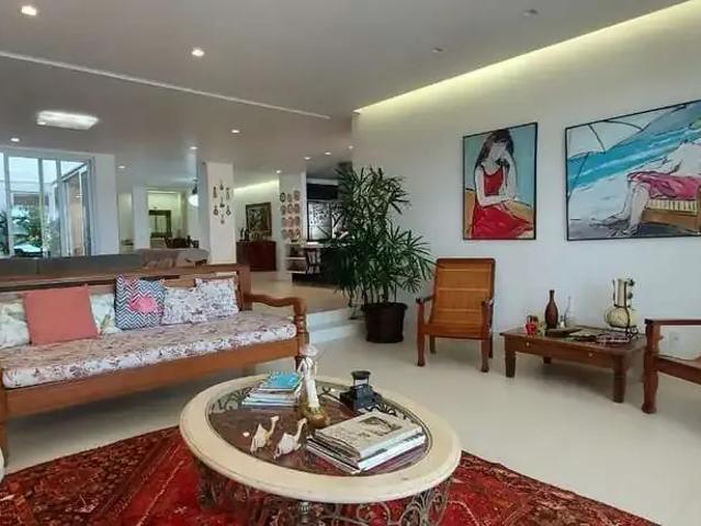 Casa / Sobrado em Condomínio para Venda em Cabo Frio/RJ Passagem 6 Quartos
