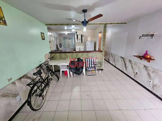 Casa / Sobrado em Condomínio para Venda em Cabo Frio/RJ Parque Burle 2 Quartos