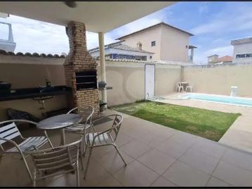 Casa / Sobrado em Condomínio para Venda em Cabo Frio/RJ Peró 3 Quartos
