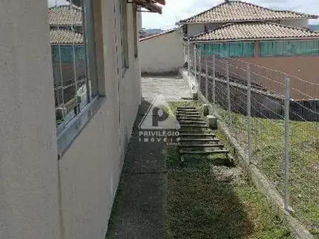 Casa / Sobrado em Condomínio para Venda em Cabo Frio/RJ Peró 3 Quartos