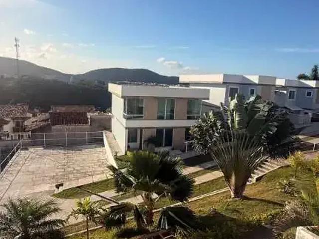 Casa / Sobrado em Condomínio para Venda em Cabo Frio/RJ Peró 3 Quartos