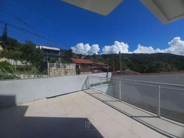 Casa / Sobrado em Condomínio para Venda em Cabo Frio/RJ Peró 3 Quartos