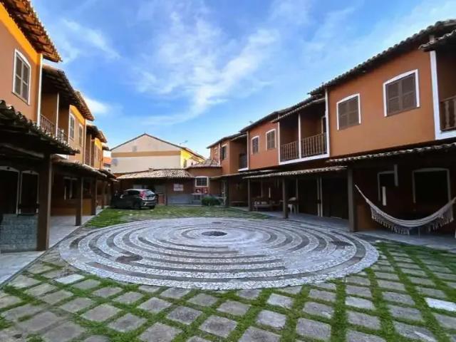 Casa / Sobrado em Condomínio para Venda em Cabo Frio/RJ Peró 2 Quartos