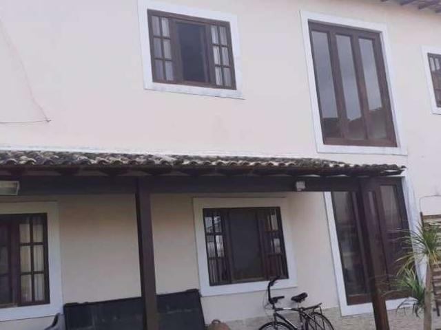 Casa / Sobrado em Condomínio para Venda em Cabo Frio/RJ Peró 4 Quartos