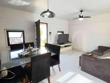 Casa / Sobrado em Condomínio para Venda em Cabo Frio/RJ Portinho 2 Quartos