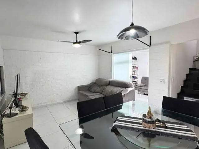 Casa / Sobrado em Condomínio para Venda em Cabo Frio/RJ Portinho 2 Quartos