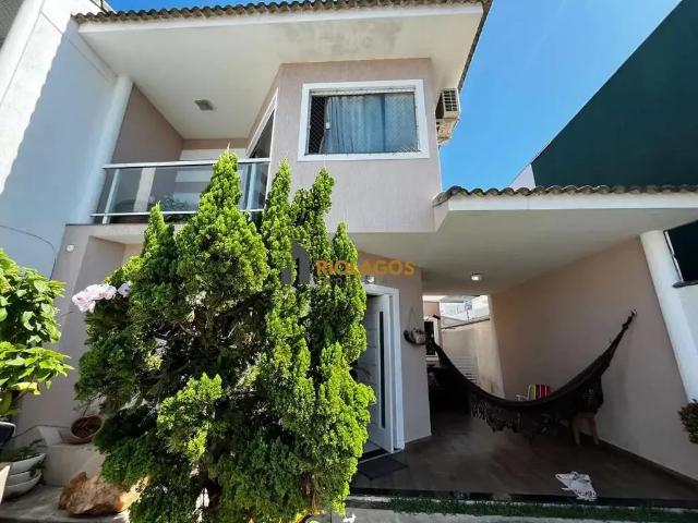 Casa / Sobrado em Condomínio para Venda em Cabo Frio/RJ Portinho 4 Quartos