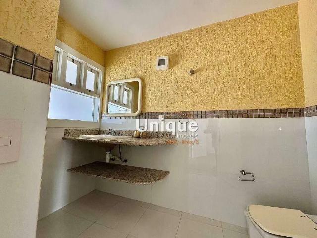 Casa / Sobrado em Condomínio para Venda em Cabo Frio/RJ São Bento 5 Quartos