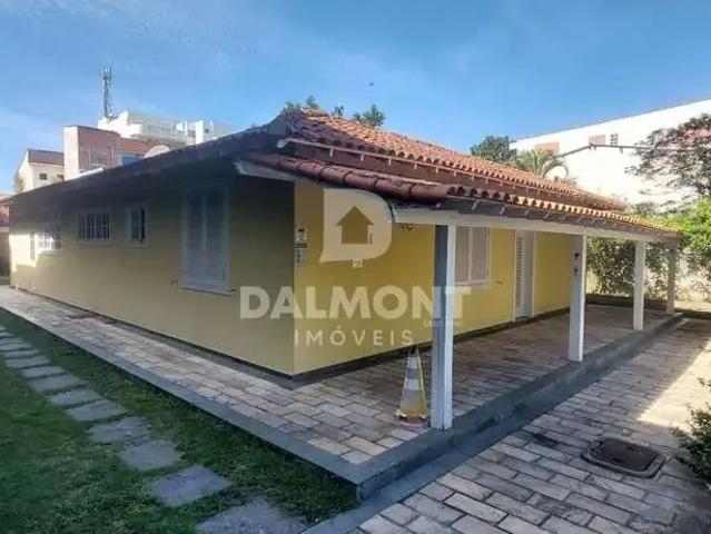 Casa / Sobrado em Condomínio para Venda em Cabo Frio/RJ Vila Nova 9 Quartos