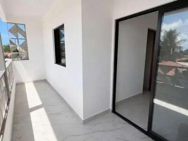 Casa / Sobrado em Condomínio para Venda em Cabedelo/PB Portal do Poço 3 Quartos