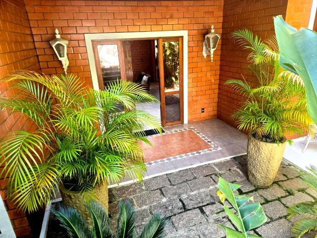 Casa / Sobrado em Condomínio para Venda em Cajamar/SP Serra dos Lagos Jordanésia 4 Quartos