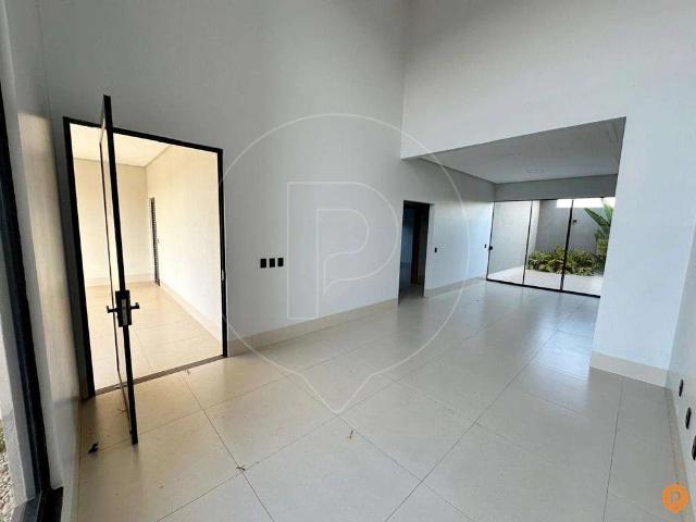 Casa / Sobrado em Condomínio para Venda em Caldas Novas/GO Cidade das Flores 3 Quartos