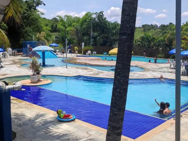 Casa / Sobrado em Condomínio para Venda em Caldas Novas/GO Residencial Village 3 Quartos