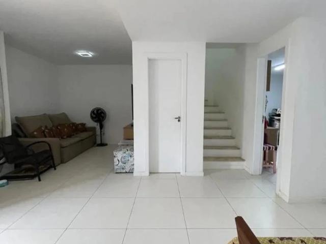 Casa / Sobrado em Condomínio para Venda em Camaçari/BA Abrantes 3 Quartos