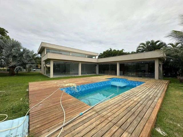 Casa / Sobrado em Condomínio para Venda em Camaçari/BA Abrantes 4 Quartos