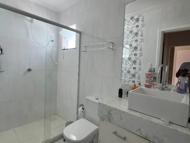 Casa / Sobrado em Condomínio para Venda em Camaçari/BA Abrantes 4 Quartos