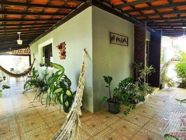 Casa / Sobrado em Condomínio para Venda em Camaçari/BA Abrantes 4 Quartos
