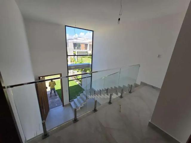 Casa / Sobrado em Condomínio para Venda em Camaçari/BA Abrantes 4 Quartos