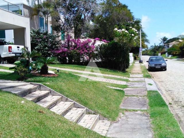 Casa / Sobrado em Condomínio para Venda em Camaçari/BA Abrantes 5 Quartos