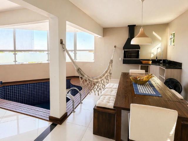 Casa / Sobrado em Condomínio para Venda em Camaçari/BA Abrantes 5 Quartos