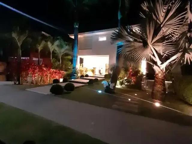 Casa / Sobrado em Condomínio para Venda em Camaçari/BA Abrantes 5 Quartos